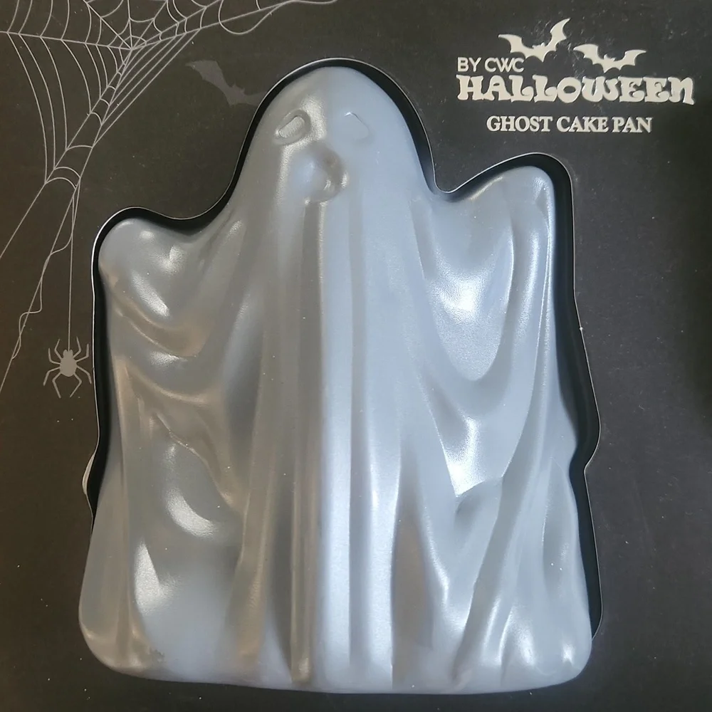 NWT 3D Ghost Cake Pan Bundle - Picture 2 of 5